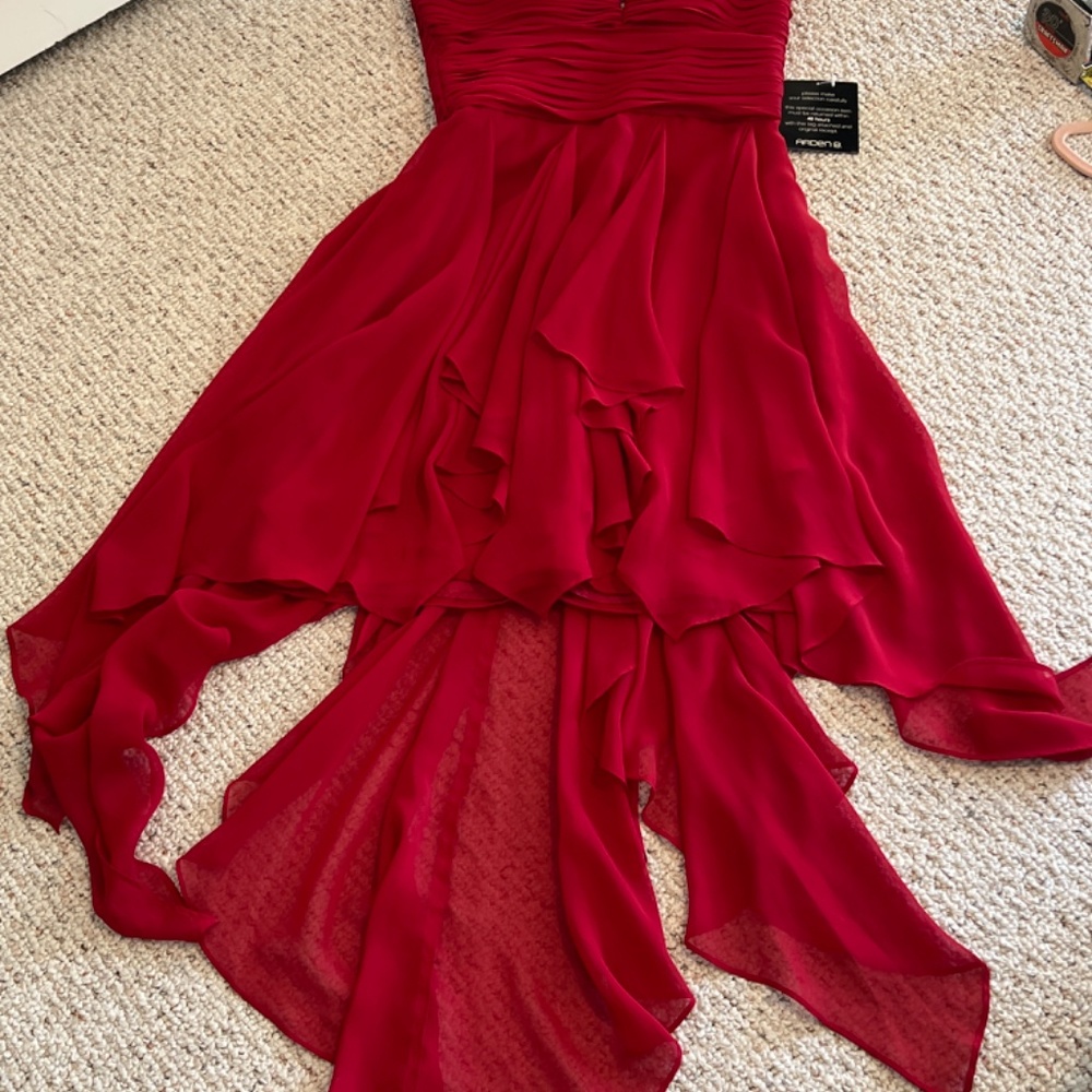 Gorgeous Arden B red flowing tiered dress, M. NWT - Picture 6 of 11